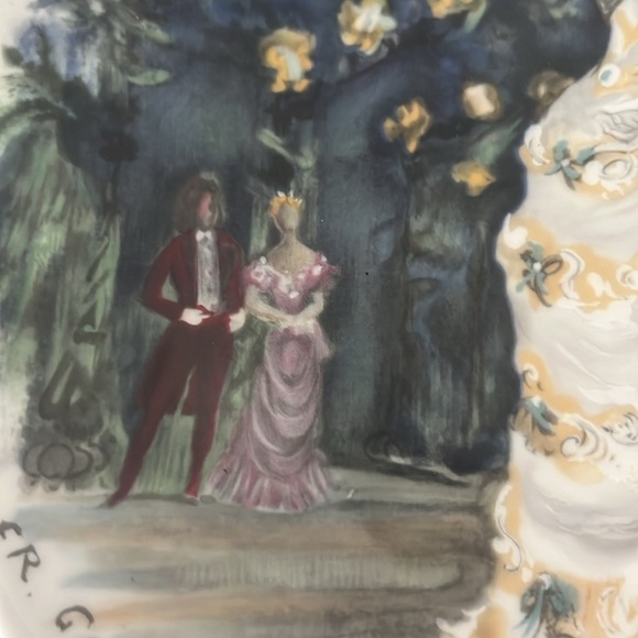 Vintage D’arceau Limoges Collector Plate “Sarah” Limoges Plate with Mounting Kit - Picture 7 of 12